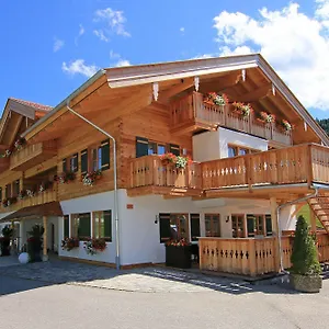 Alpinhotel Отель